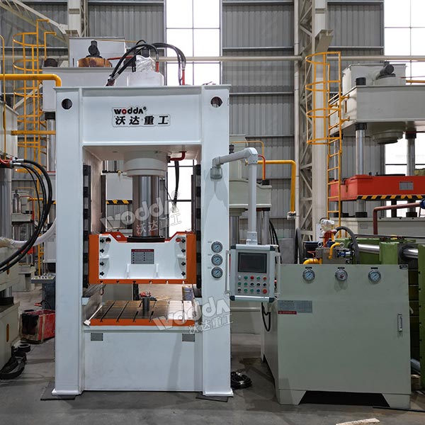 315噸框架式液壓機(jī)：穩(wěn)定高效，助力企業(yè)降本增效