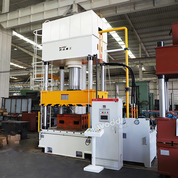 315噸四柱三梁液壓機(jī)