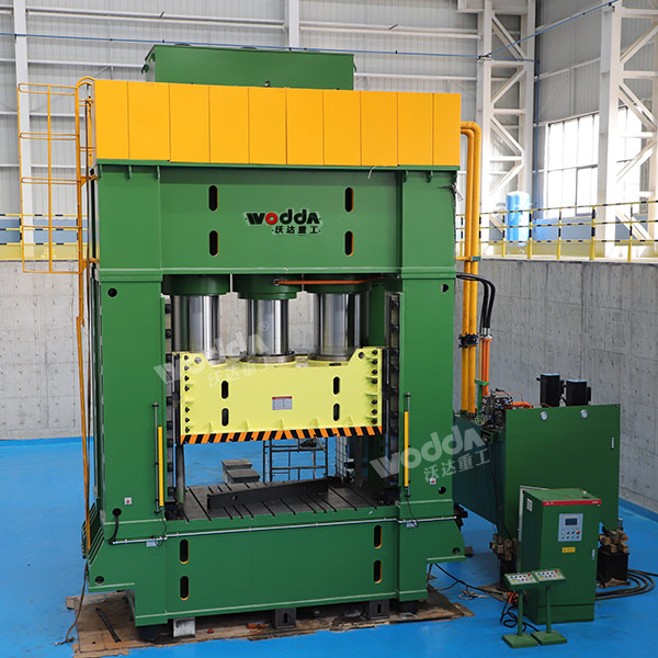 3000噸框架式油壓機(jī)