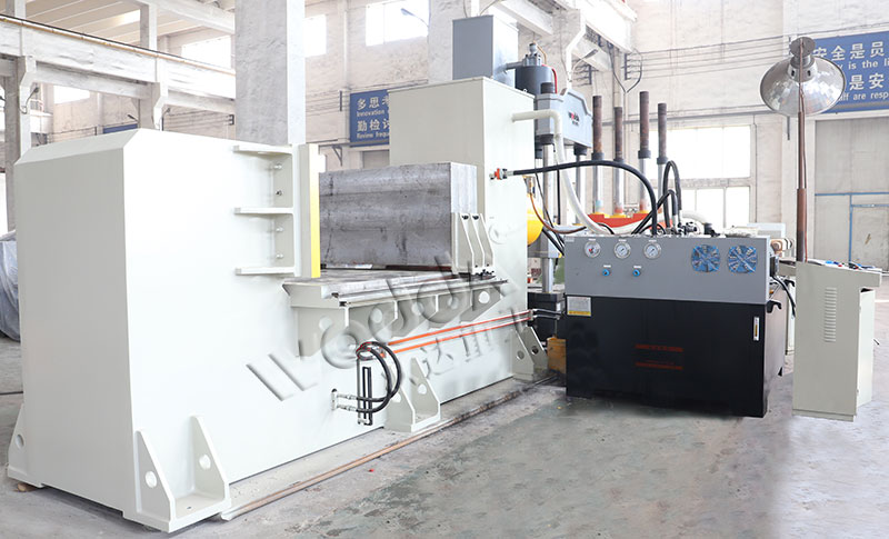 500噸臥式單柱液壓機 500噸臥式單柱液壓機