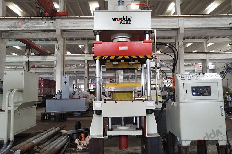 不銹鋼托盤(pán)拉伸液壓機(jī) 不銹鋼托盤(pán)拉伸液壓機(jī)