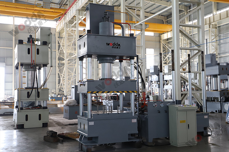 250噸拉伸機(jī) 250噸拉伸機(jī)