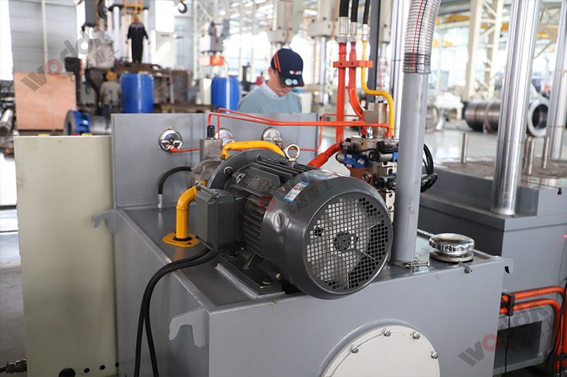 250噸拉伸機(jī)電機(jī) 250噸拉伸機(jī)電機(jī)