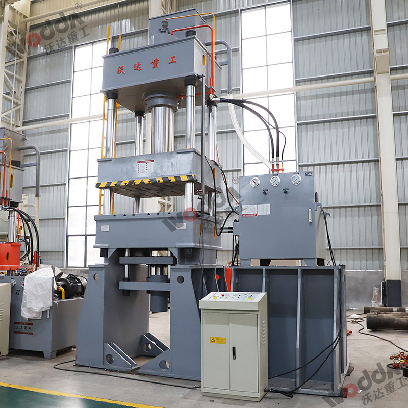 315噸四柱拉伸液壓機(jī) 315噸四柱拉伸液壓機(jī)