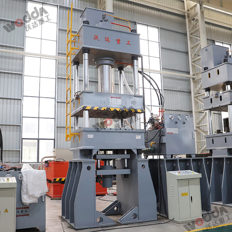 315噸四柱拉伸液壓機(jī) 315噸四柱拉伸液壓機(jī)