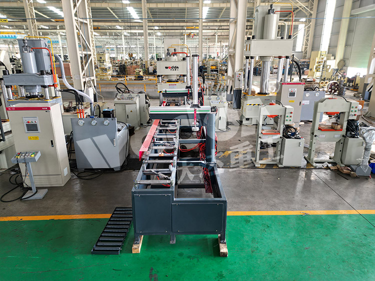 250噸錨桿托盤生產(chǎn)線(圖1) 250噸錨桿托盤生產(chǎn)線(圖1)