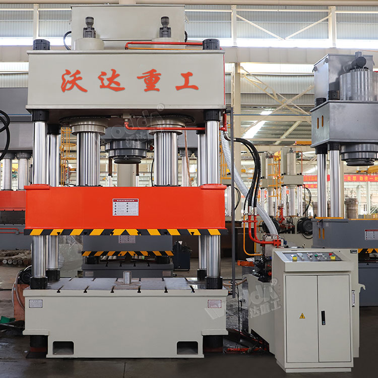 400噸三梁四柱液壓機(jī) 400噸三梁四柱液壓機(jī)