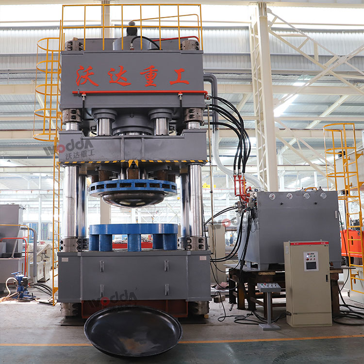 2500噸封頭拉伸液壓機(jī) 2500噸封頭拉伸液壓機(jī)