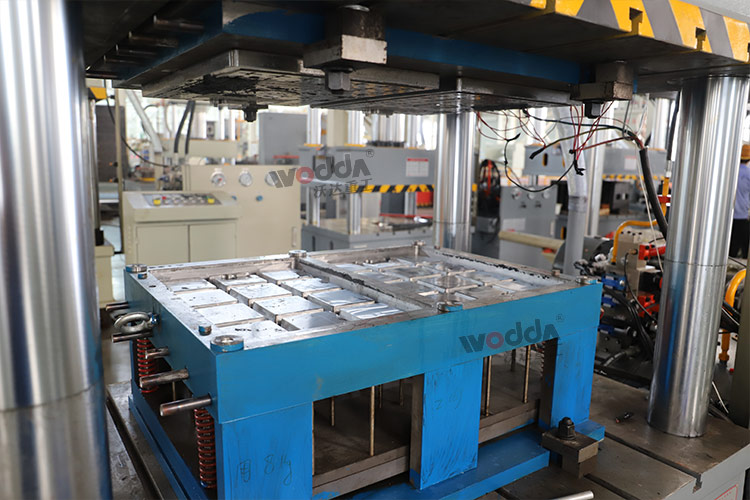 樹脂井蓋一模兩出 樹脂井蓋一模兩出