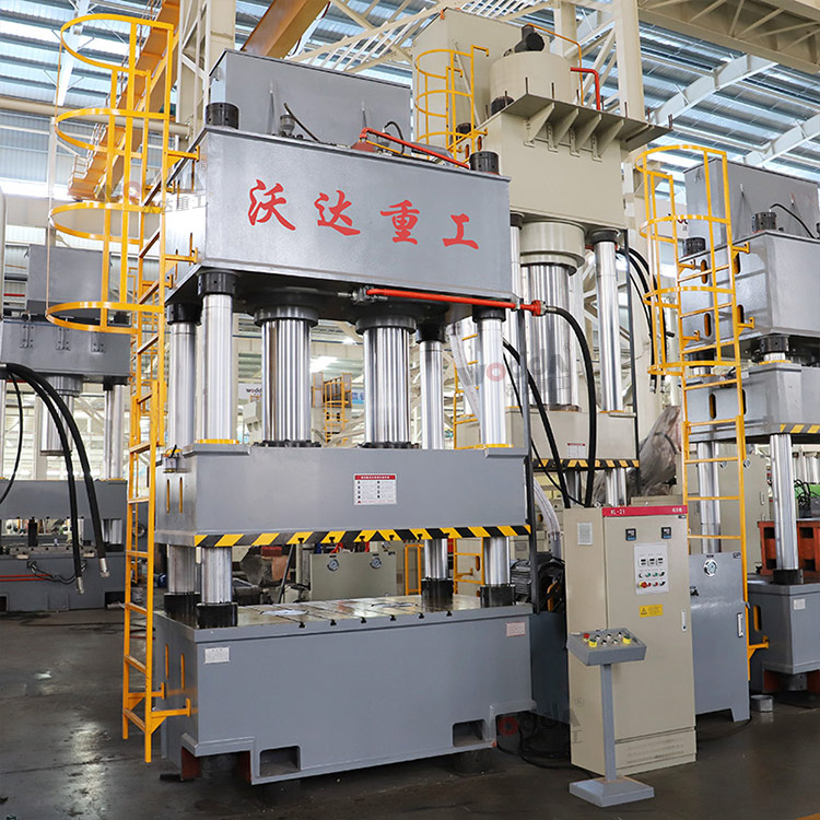 500噸三梁四柱液壓機(雙缸) 500噸三梁四柱液壓機(雙缸)