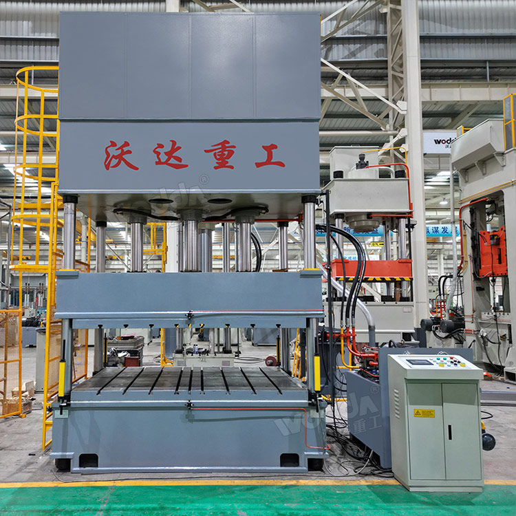 200噸汽車內(nèi)飾件液壓機車間實物 200噸汽車內(nèi)飾件液壓機車間實物