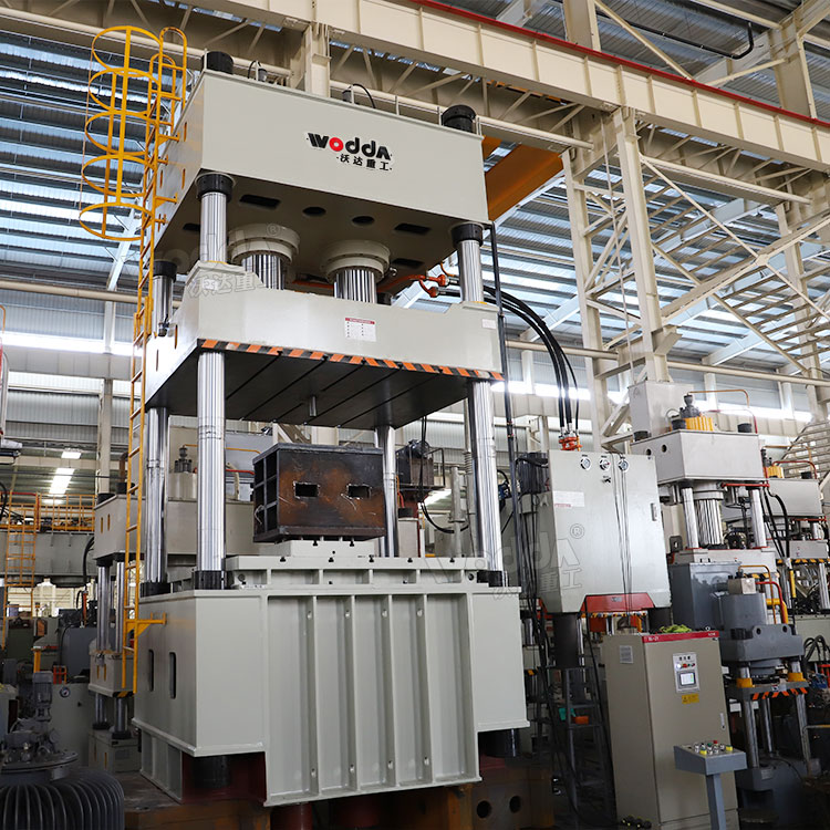 800噸四柱拉伸液壓機(jī)(液壓墊).jpg 800噸四柱拉伸液壓機(jī)(液壓墊).jpg