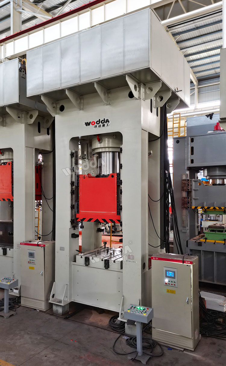 1000噸框架式壓力機 1000噸框架式壓力機